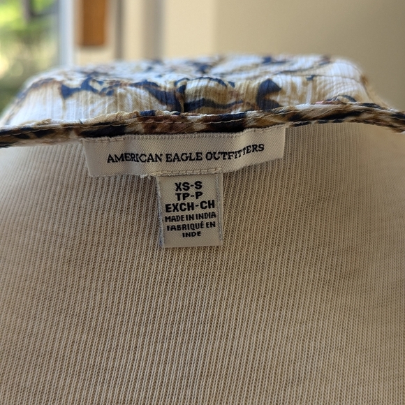 American Eagle Floral Kimono - Picture 10 of 12